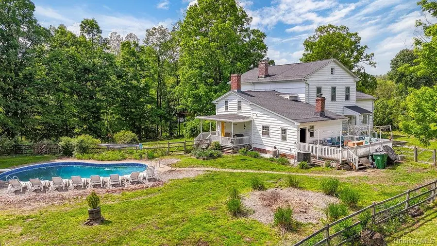 9 Ireland Avenue, Wappingers Falls, NY 12590 - #3