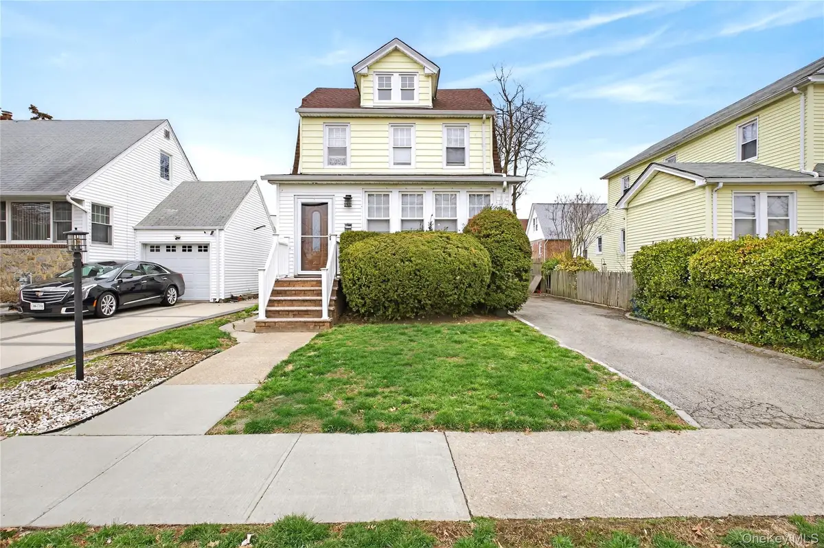 587 Dubois Avenue, Valley Stream, NY 11581 - #1