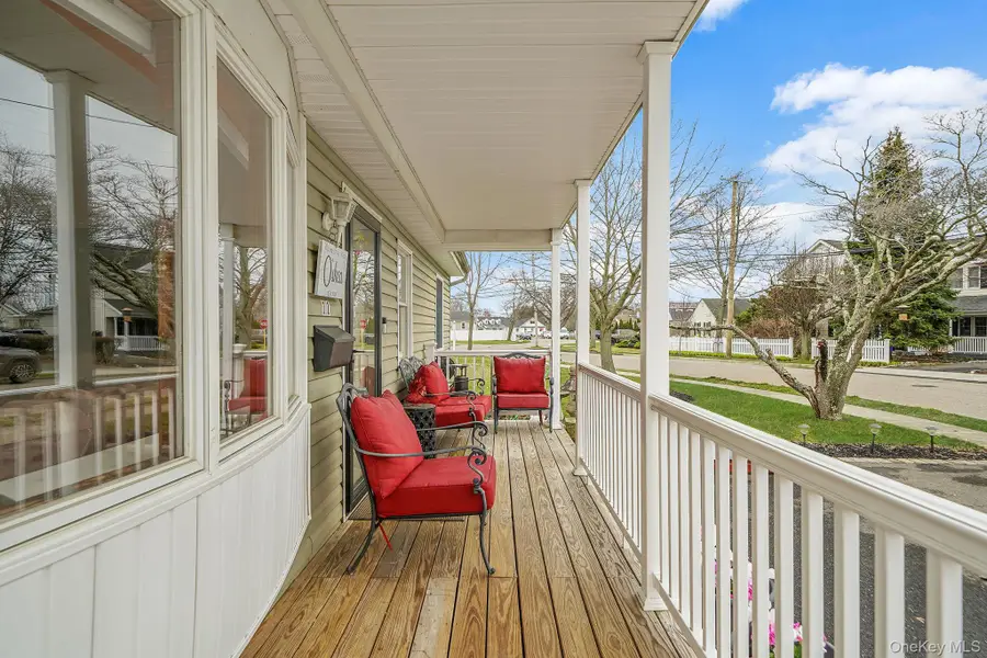 11 Nehring Avenue, Babylon, NY 11702 - #3