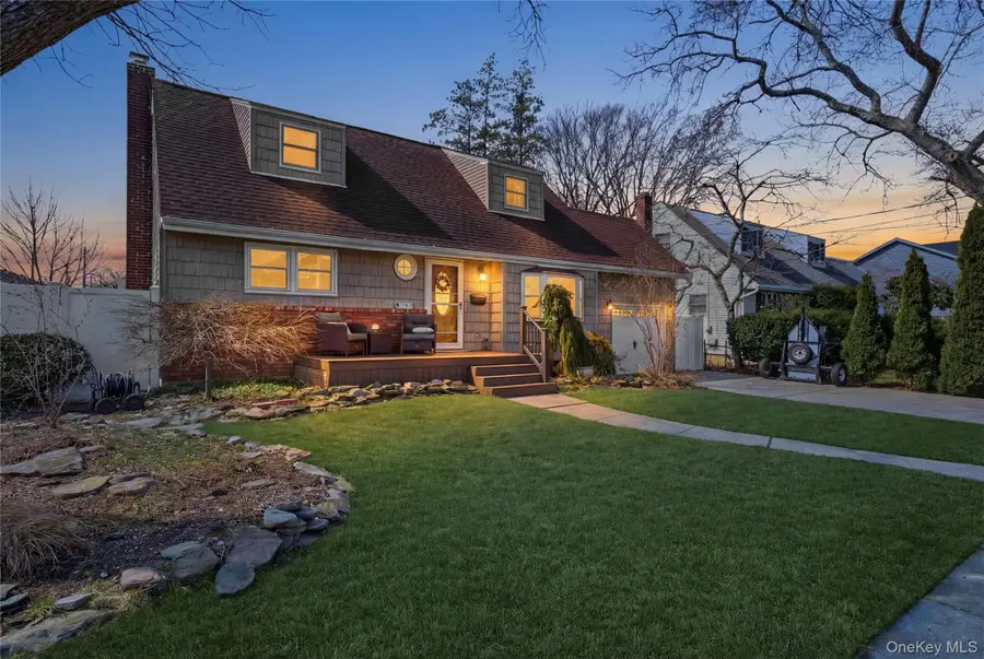 332 1st Avenue, Massapequa Park, NY 11762 - #2