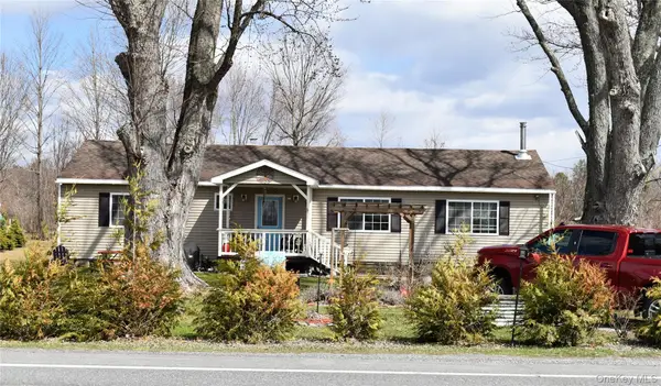 131 State Route 82, Hudson, NY 12534