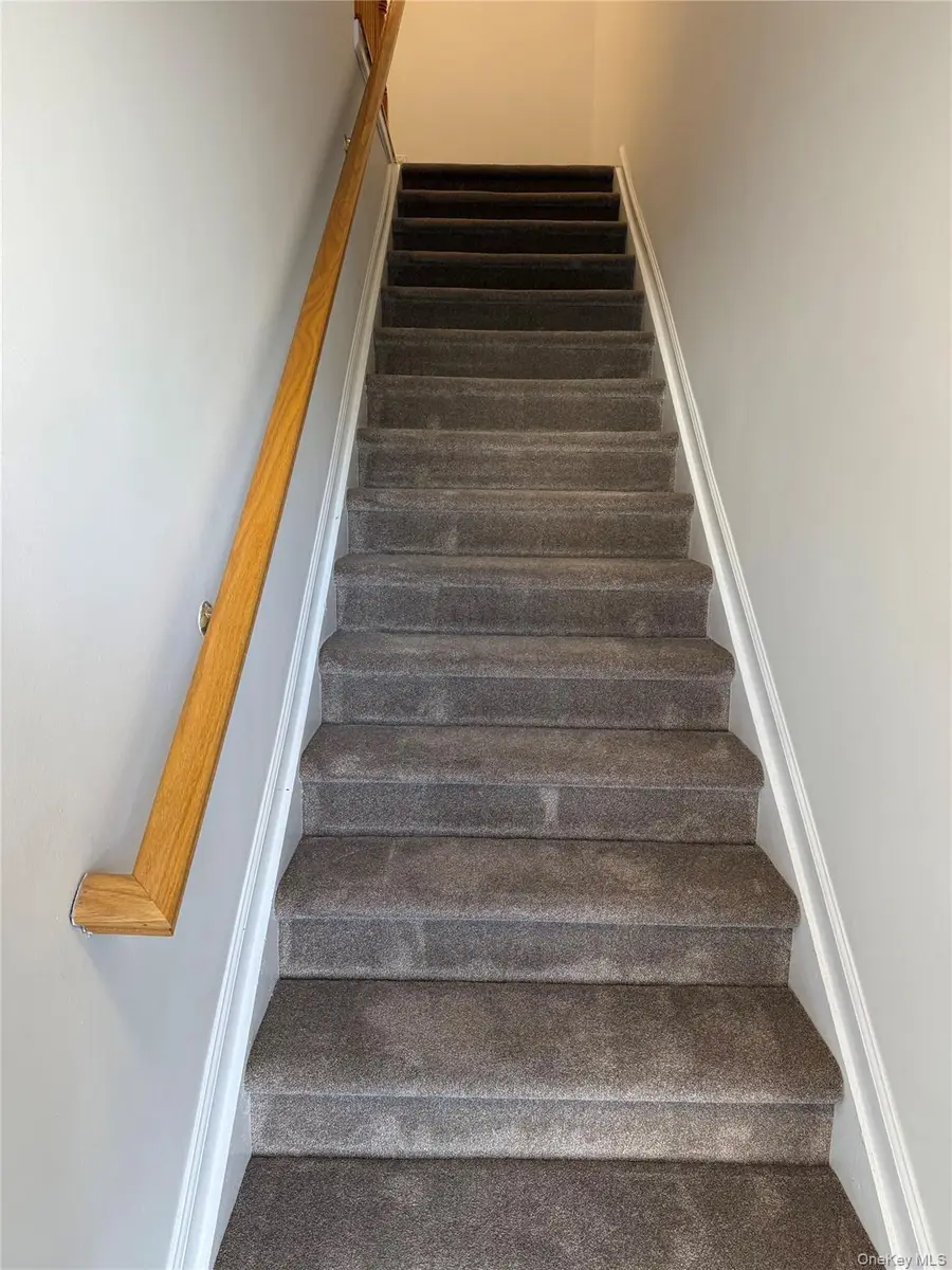 28 Lorien Place #4, Melville, NY 11747 - #2