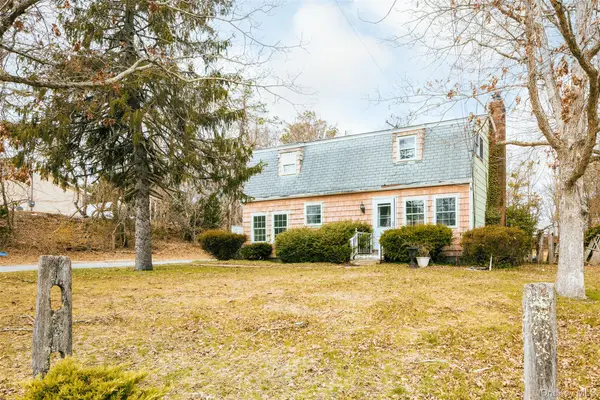 51 Southaven Avenue, Medford, NY 11763