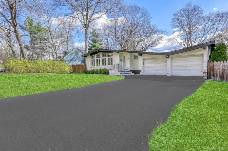 16 S Lexow Avenue, Nanuet, NY 10954 - #2