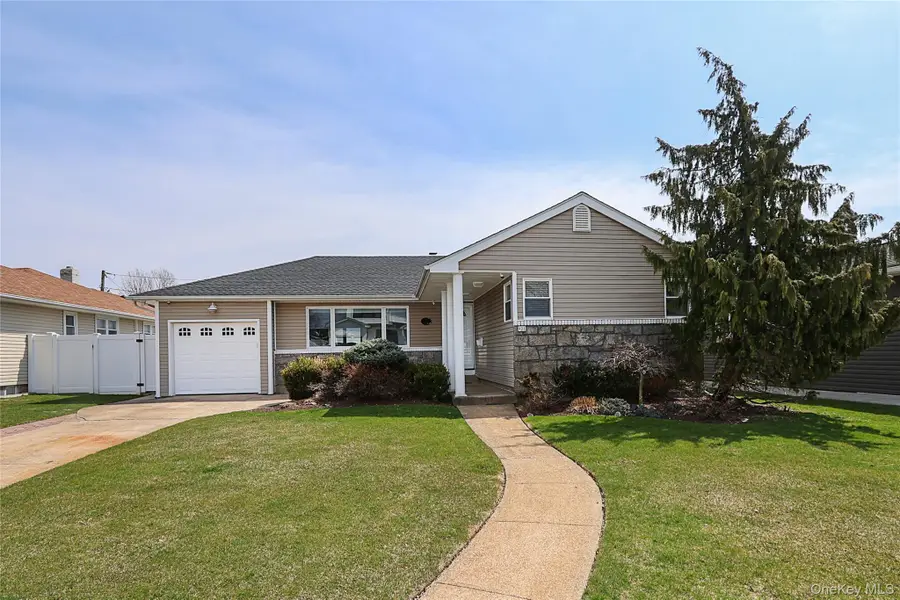 921 Ilse Court, North Bellmore, NY 11710 - #2