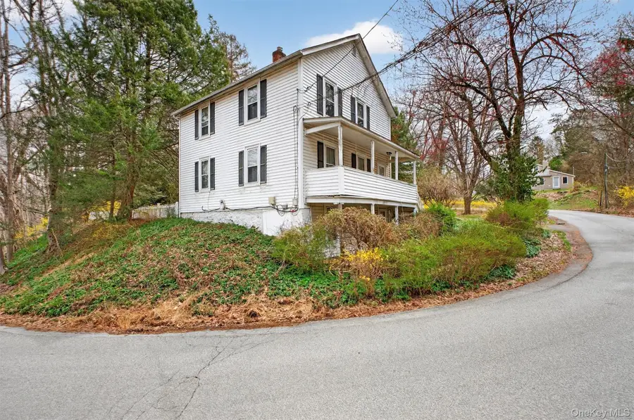 16 Hamilton Road, Wappingers Falls, NY 12590 - #3