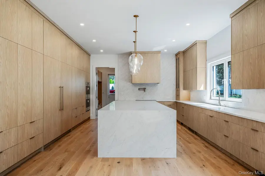 54 Landview Drive, Dix Hills, NY 11746 - #3