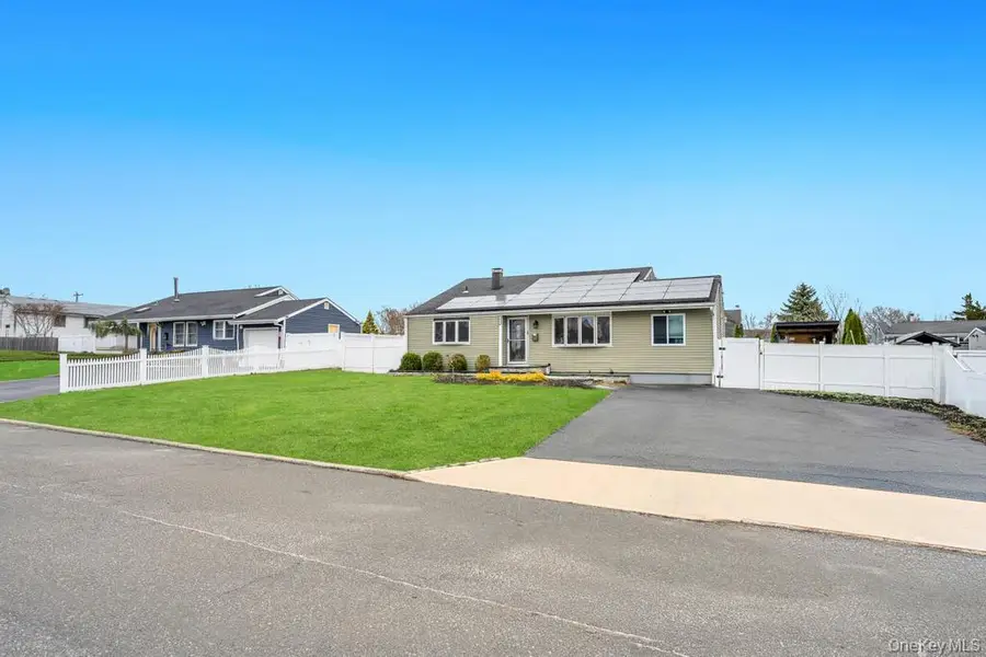 3117 Kane Avenue, Medford, NY 11763 - #3