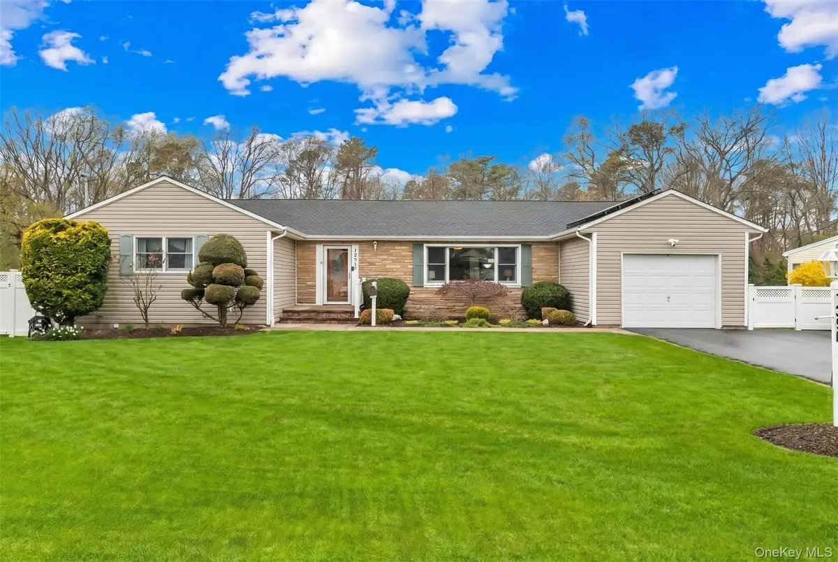 1390 Thompson Drive, Bay Shore, NY 11706 - #1