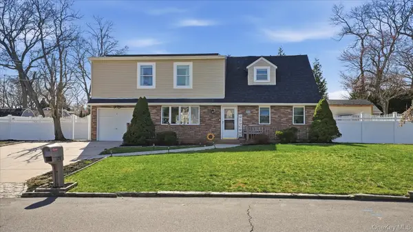 178 Geery Avenue, Holbrook, NY 11741