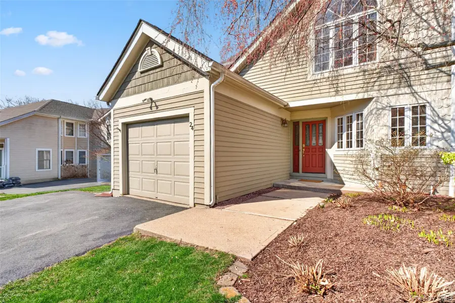 24 Coventry Circle, Mahopac, NY 10541 - #2