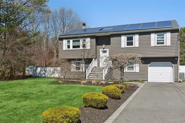 23 Southfield Road, Middle Island, NY 11953