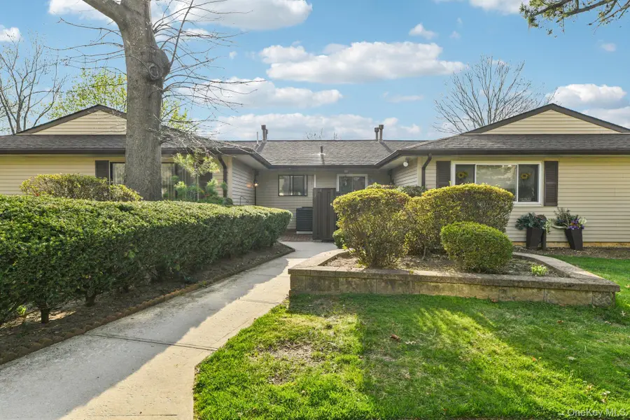 114 Feller Drive, Central Islip, NY 11722 - #2