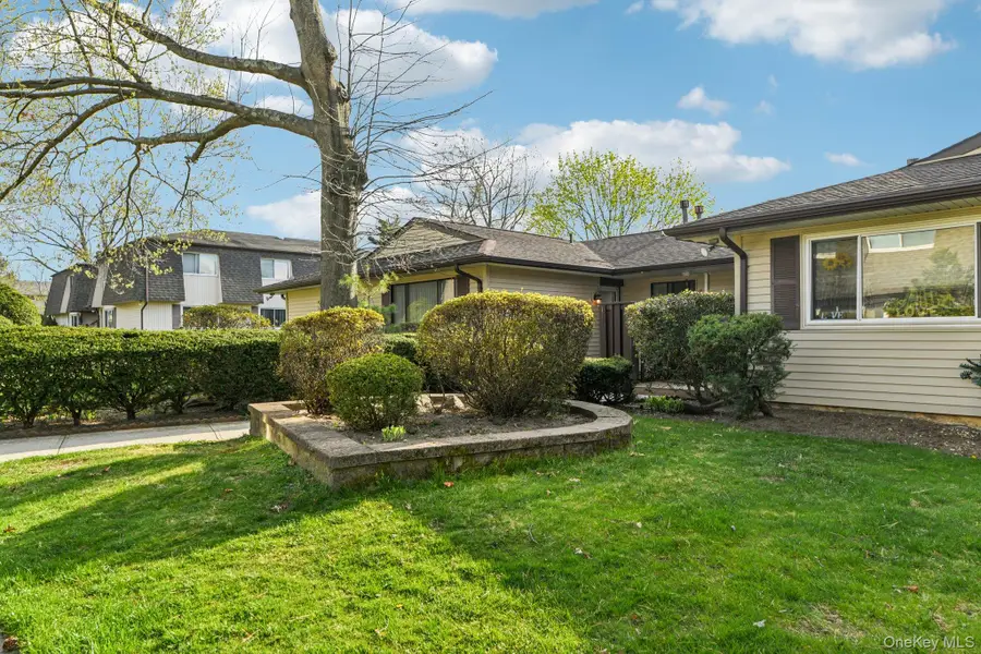 114 Feller Drive, Central Islip, NY 11722 - #3