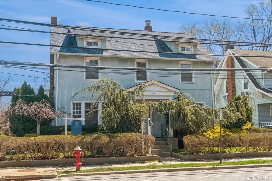 108 Hempstead Avenue, Lynbrook, NY 11563 - #2