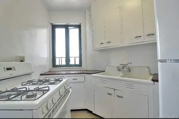 1594 Unionport Road #9D, Bronx, NY 10462 - #1