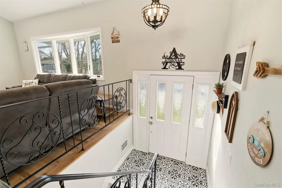 147 Jackson Avenue S, Saint James, NY 11780 - #2