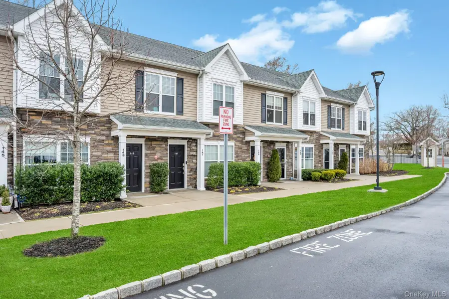 147 Ashley Court, Central Islip, NY 11722 - #2