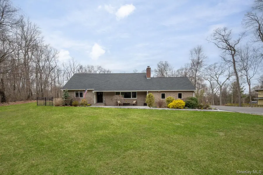 431 Woodbury Road, Cold Spring Harbor, NY 11724 - #2