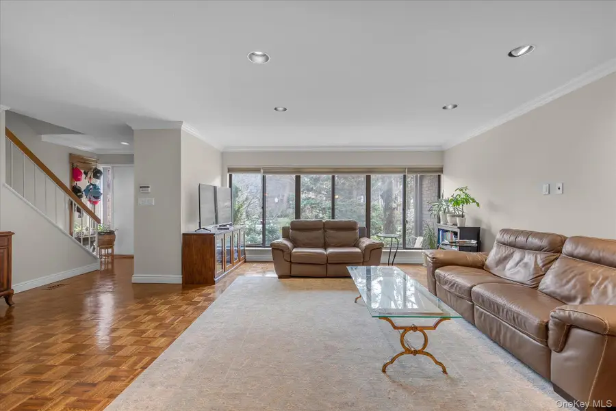 3 Oldfield, Roslyn, NY 11576 - #3