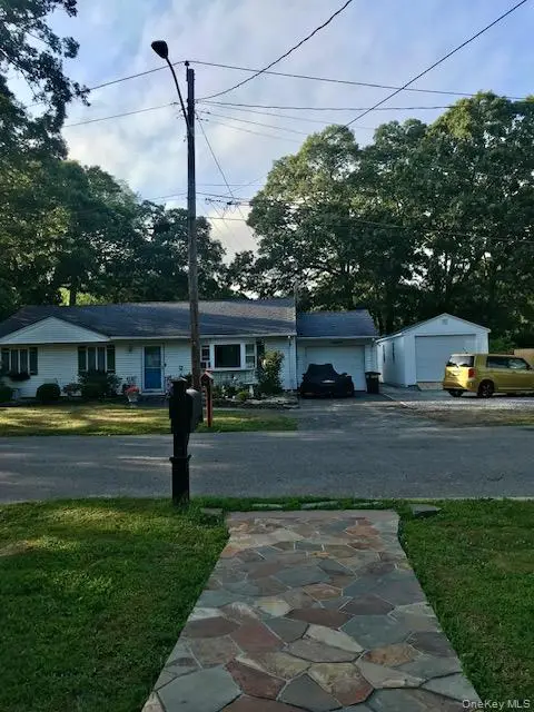 11 Seaford Road, Mastic Beach, NY 11951