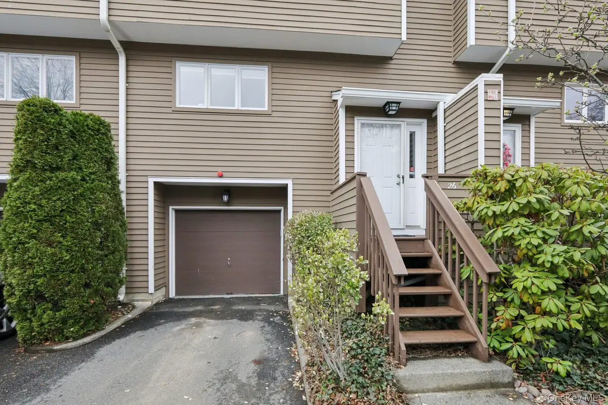 26 Village Green #26, Bardonia, NY 10954 - #1