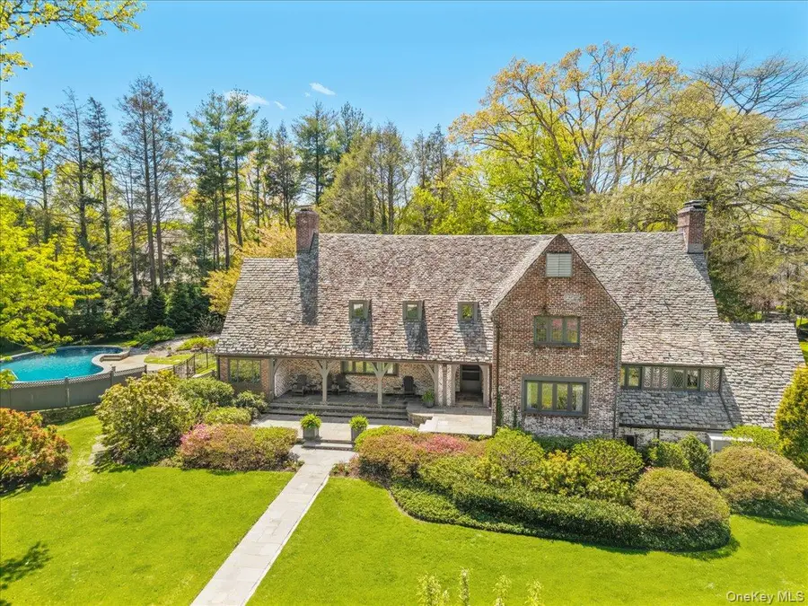 1 Dundee Road, Larchmont, NY 10538 - #2