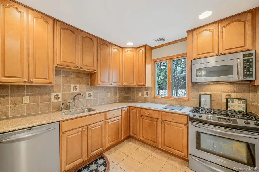 1760 Slocum Street, Hewlett, NY 11557 - #3