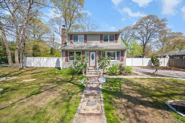 41 Babylon Street, Mastic, NY 11950