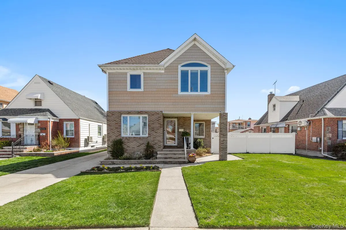 8227 265th Street, Glen Oaks, NY 11004 - #1