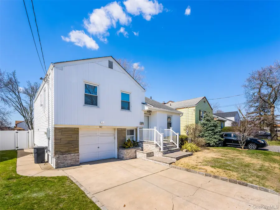 567 Oxford Road, Cedarhurst, NY 11516 - #2