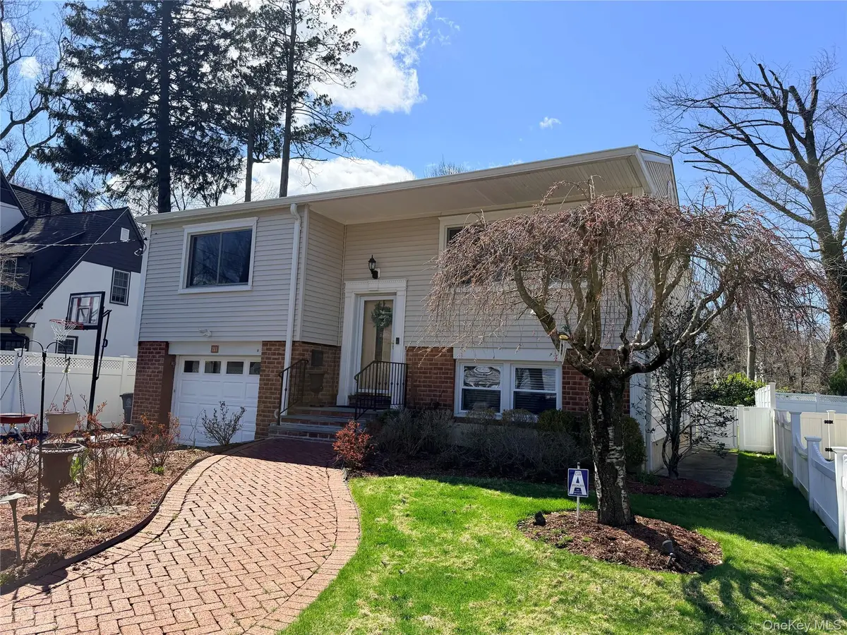 239 Davis Avenue, White Plains, NY 10605 - #1