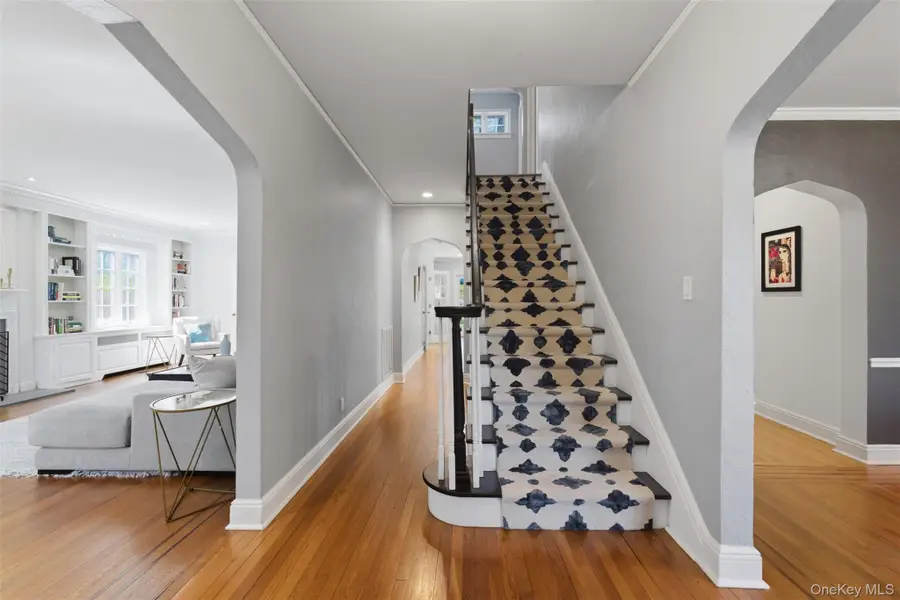 42 Mulberry Lane, New Rochelle, NY 10804 - #3