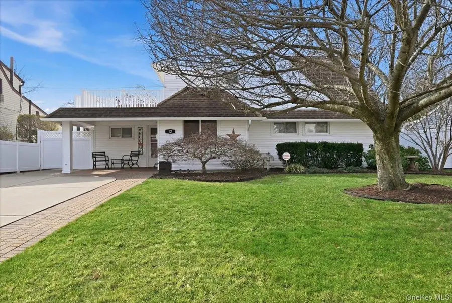 12 Woodgreen Lane, Wantagh, NY 11793 - #2