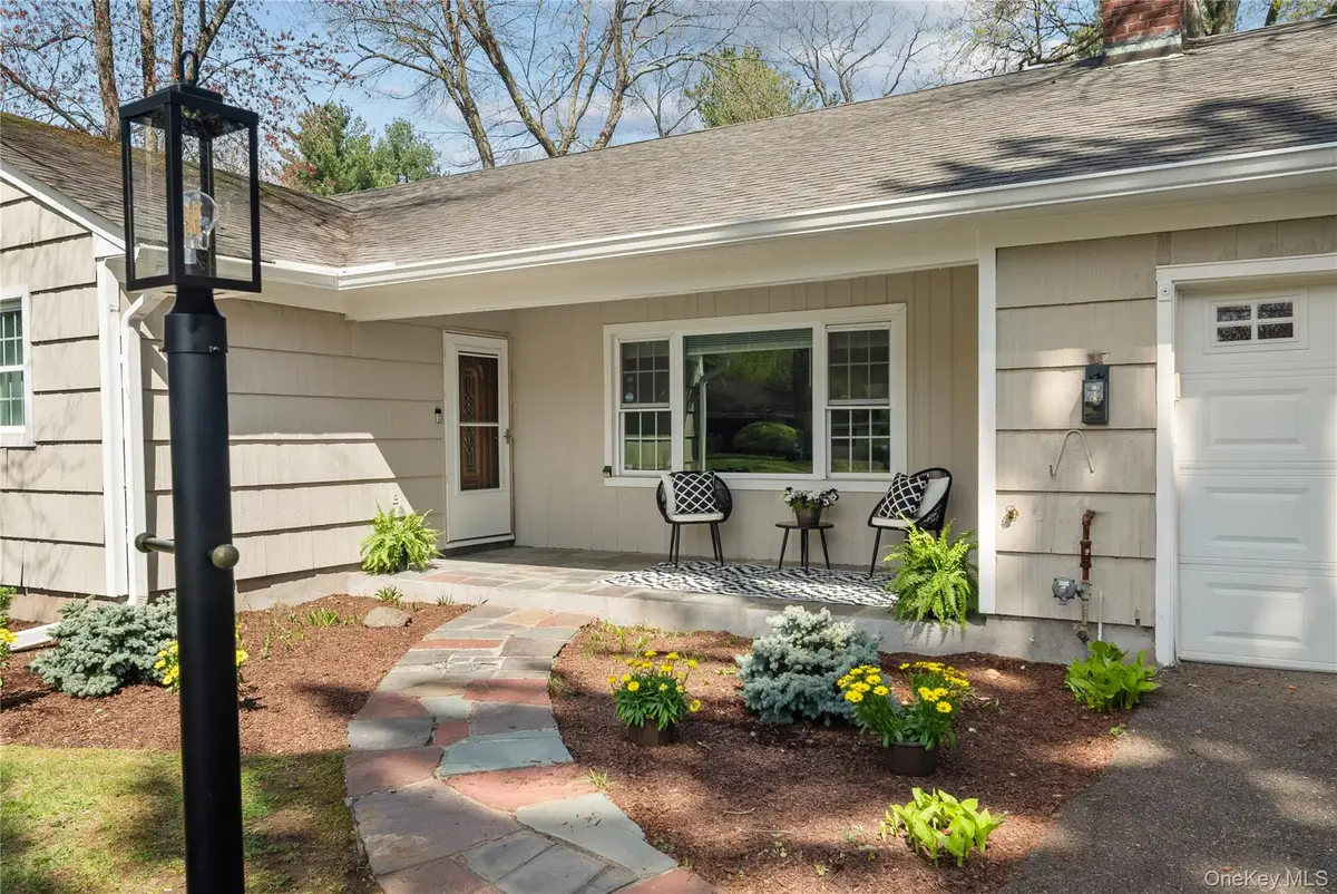 4 Richard Terrace, Hartsdale, NY 10530 - #1