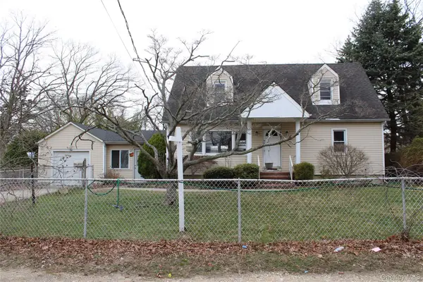 1354 Manor Lane, Bay Shore, NY 11706