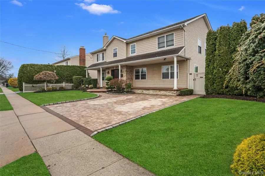 69 Thomas Avenue, Bethpage, NY 11714 - #3