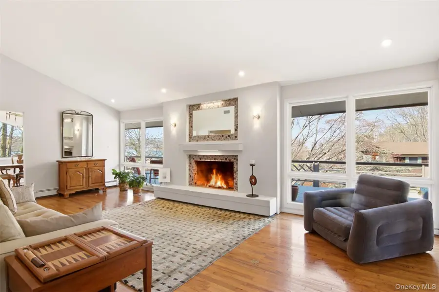 6 Laurel Way, Sea Cliff, NY 11579 - #3