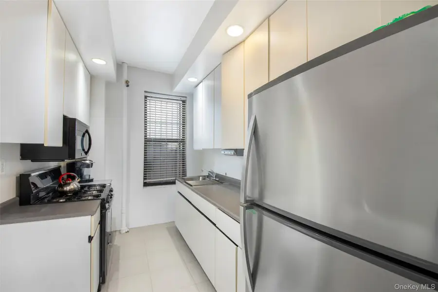 421 Crown Street #16R, Brooklyn, NY 11225 - #2