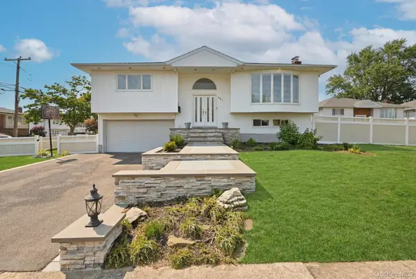 341 Green Court, Oceanside, NY 11572