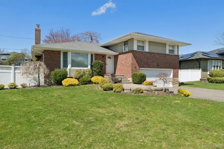 15 Wayland Road, Plainview, NY 11803 - #3