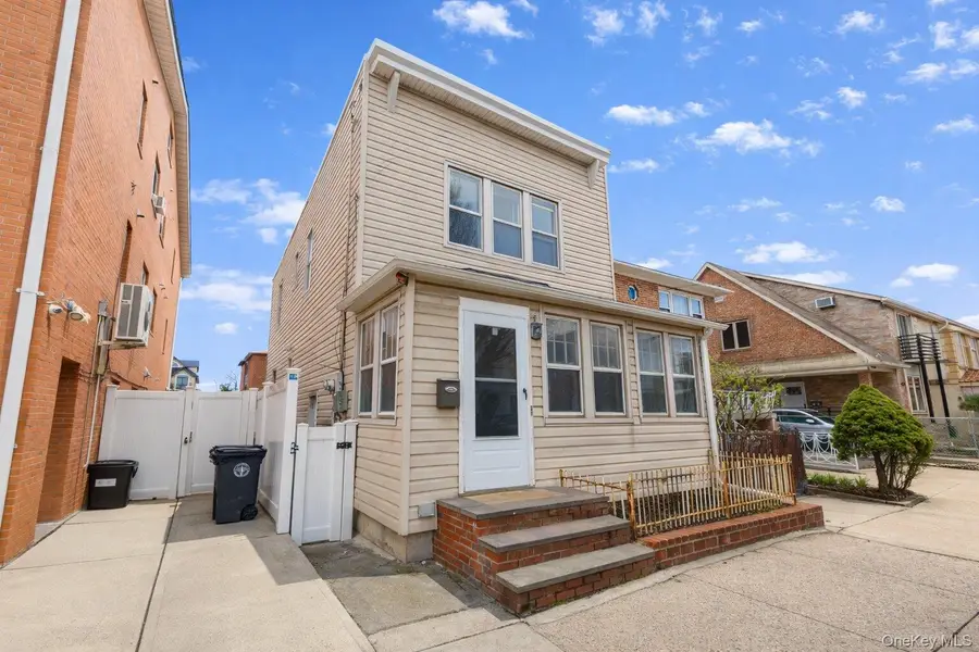 61-17 165th Street, Fresh Meadows, NY 11365 - #3