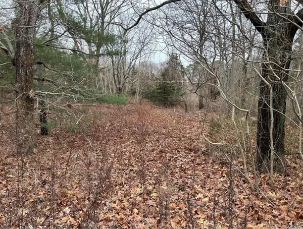 3678 Montauk Highway, Wainscott, NY 11962