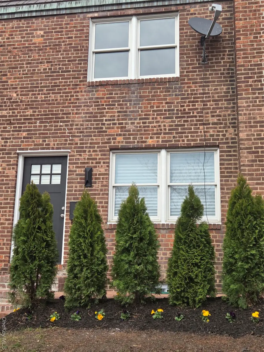 216-07 115th Terrace, Cambria Heights, NY 11411 - #2