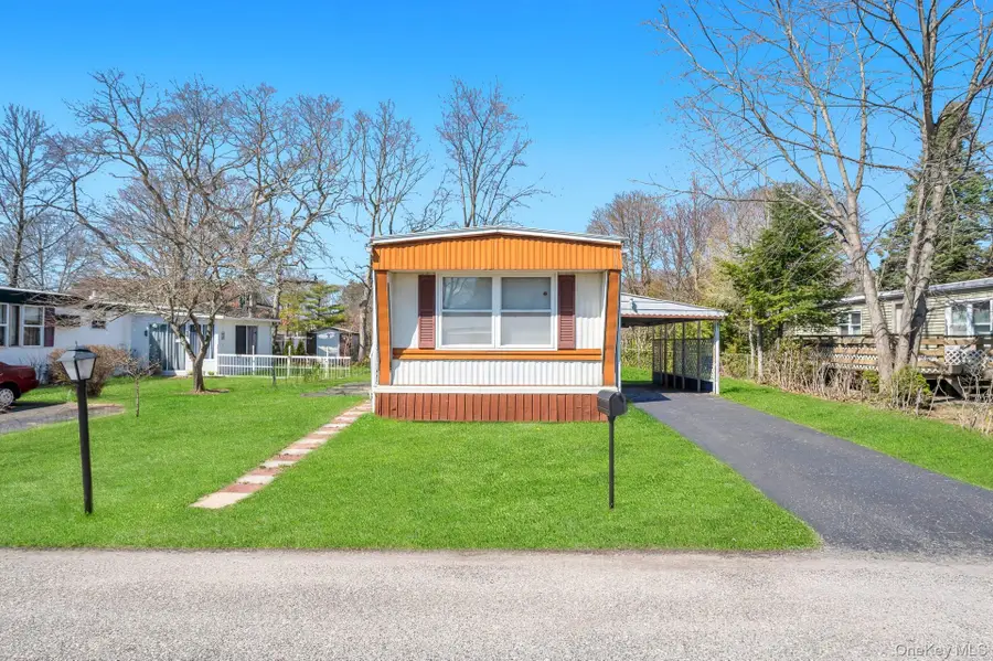 22 Buttercup Drive, Bohemia, NY 11716 - #2