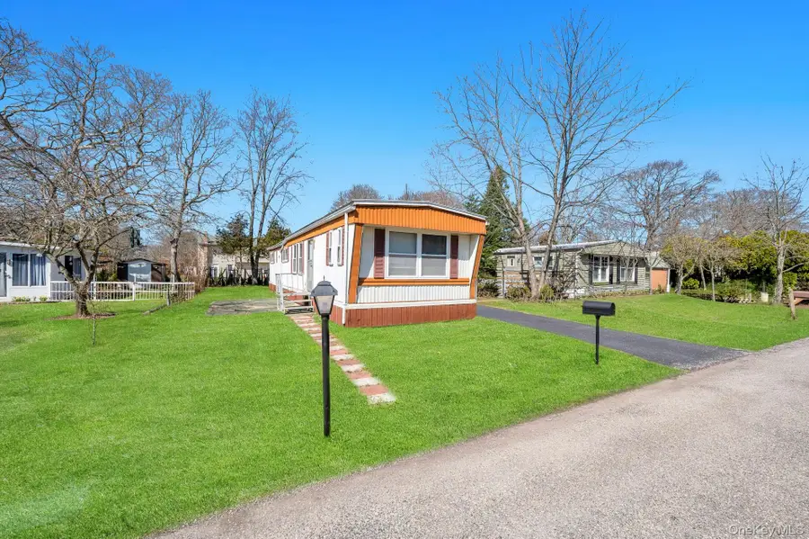 22 Buttercup Drive, Bohemia, NY 11716 - #3