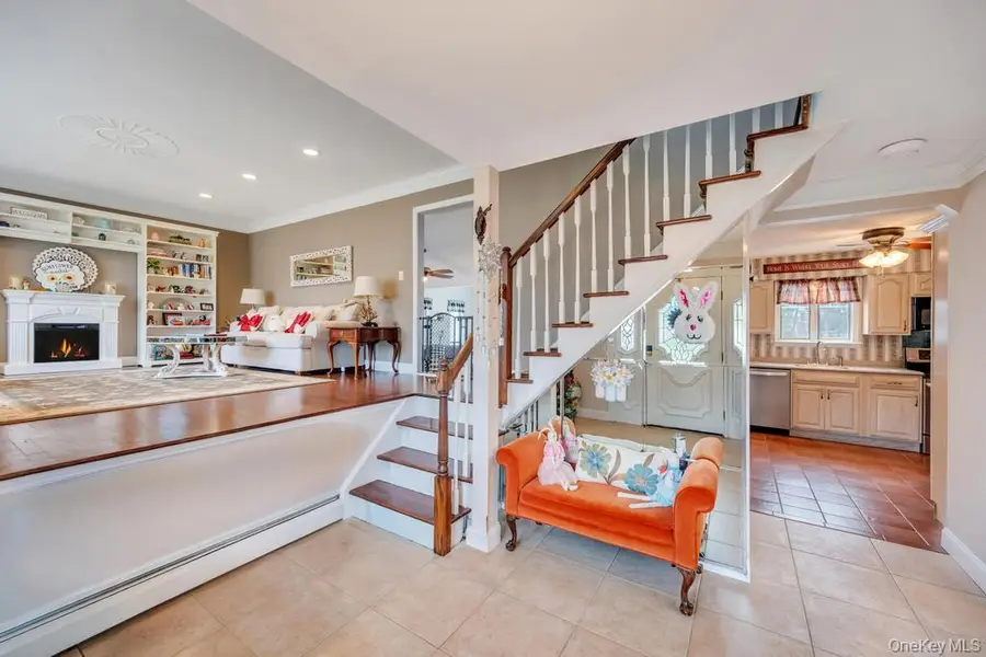 68 Hill Drive, Bohemia, NY 11716 - #2