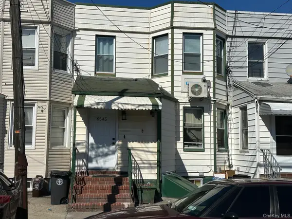 65-45 Admiral Avenue, Middle Village, NY 11379