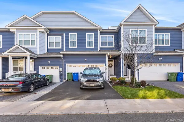 60 Magnolia Park Road, Middletown, NY 10940