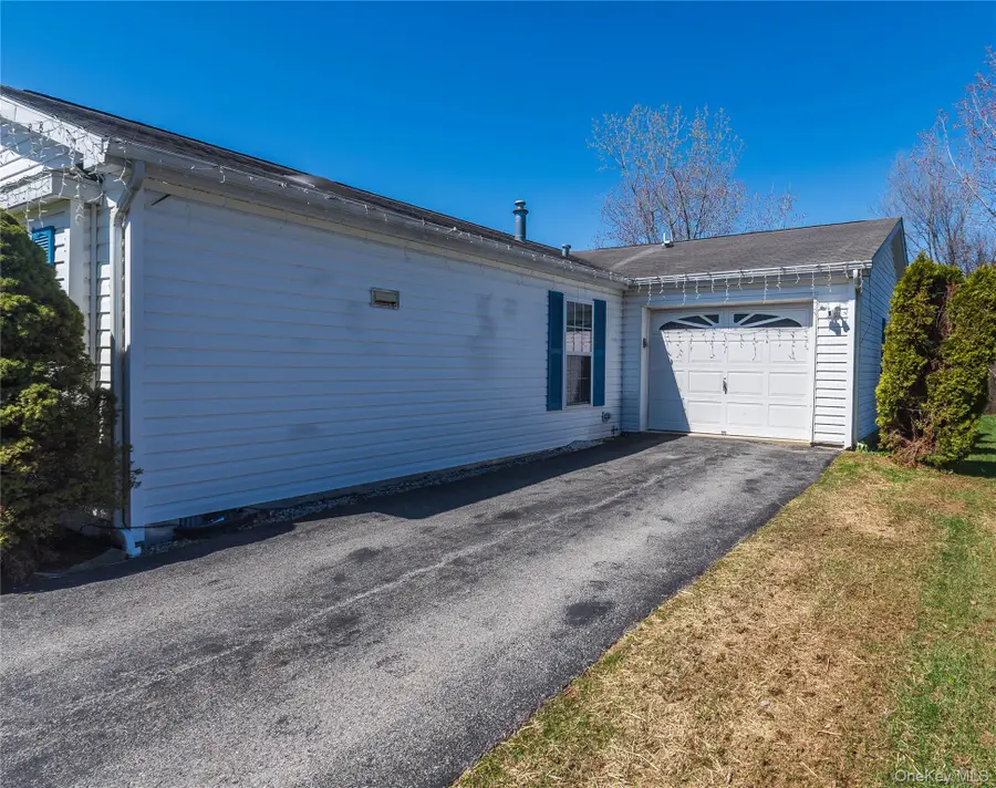 19 Biscayne Blvd, Poughkeepsie, NY 12603 - #3